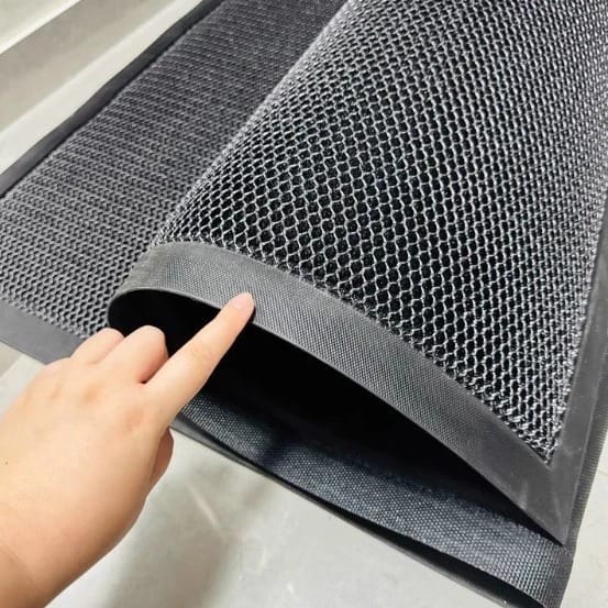 Cạnh thảm chùi chân cao cấp