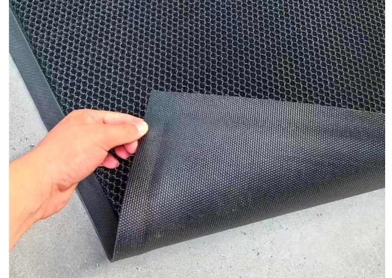 Đế thảm làm từ cao su chống trượt